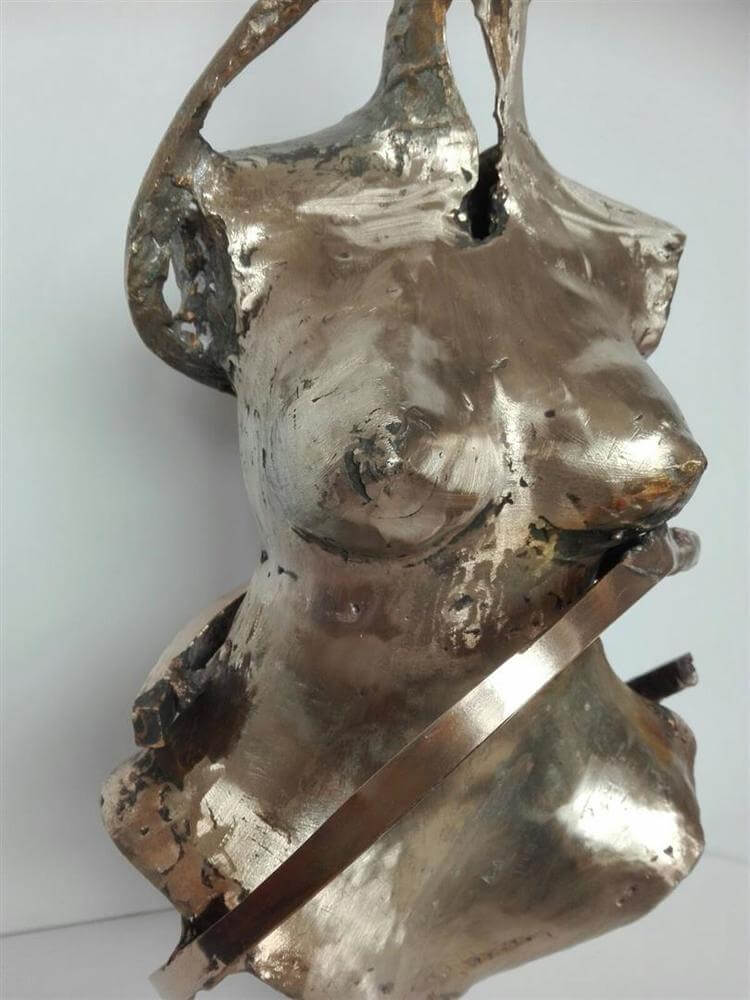Kobieta z szarfą, Rzeźba erotyczna, Remigiusz Dulko